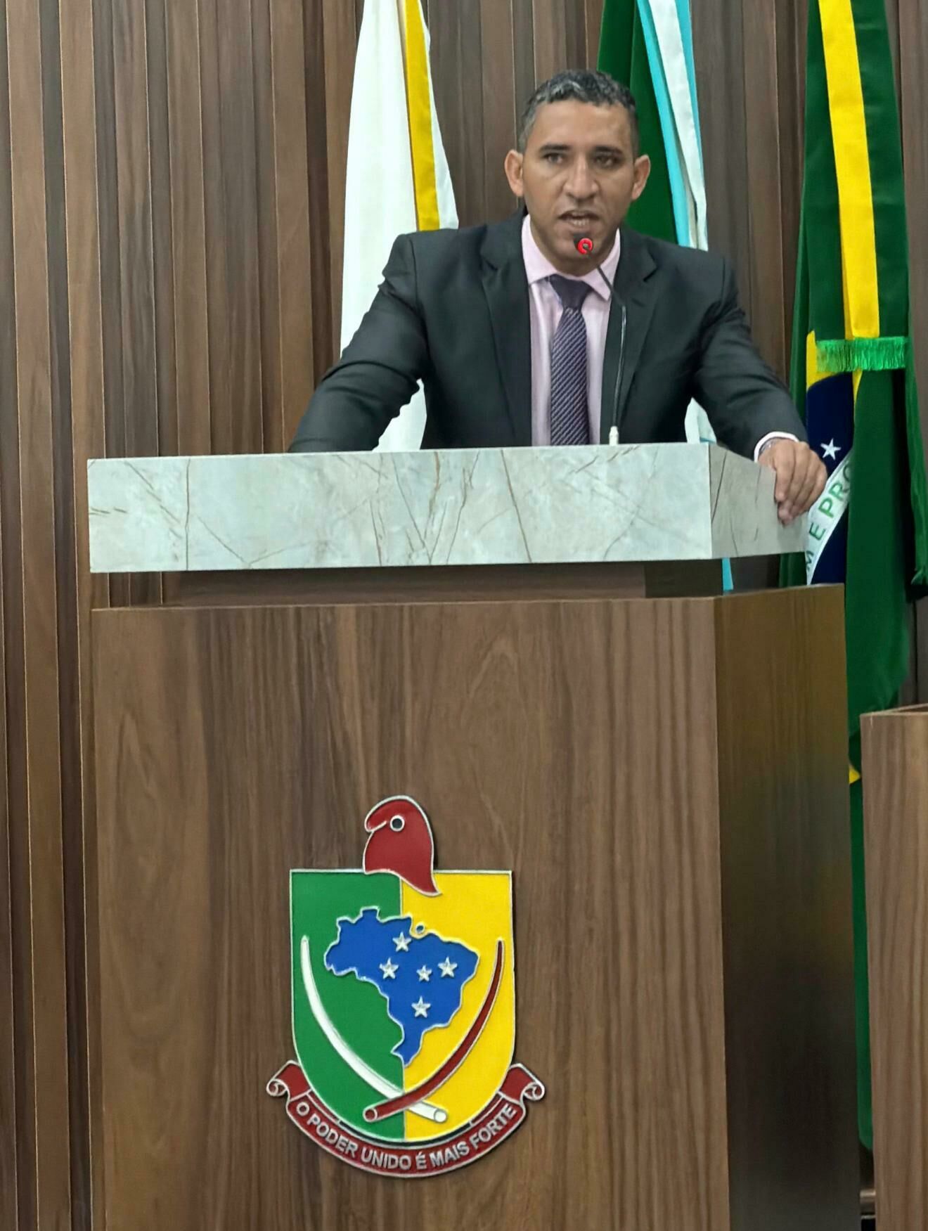 Imagem de compartilhamento para o artigo Presidente da Câmara, Marcelo Costa expõe desrespeito do prefeito Walter Schlatter ao Legislativo de Chapadão do Sul da MS Todo dia